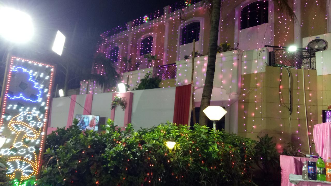 The Royal Residency Bodh Gaya Exterior foto