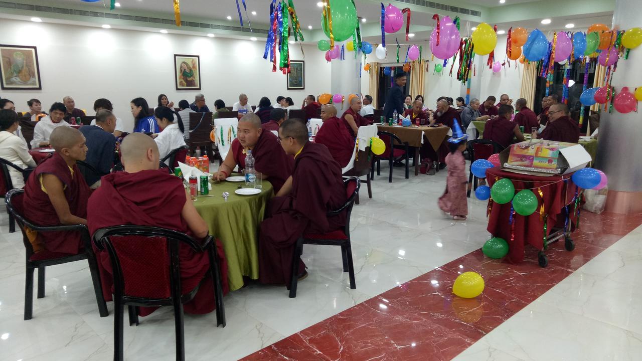 The Royal Residency Bodh Gaya Exterior foto