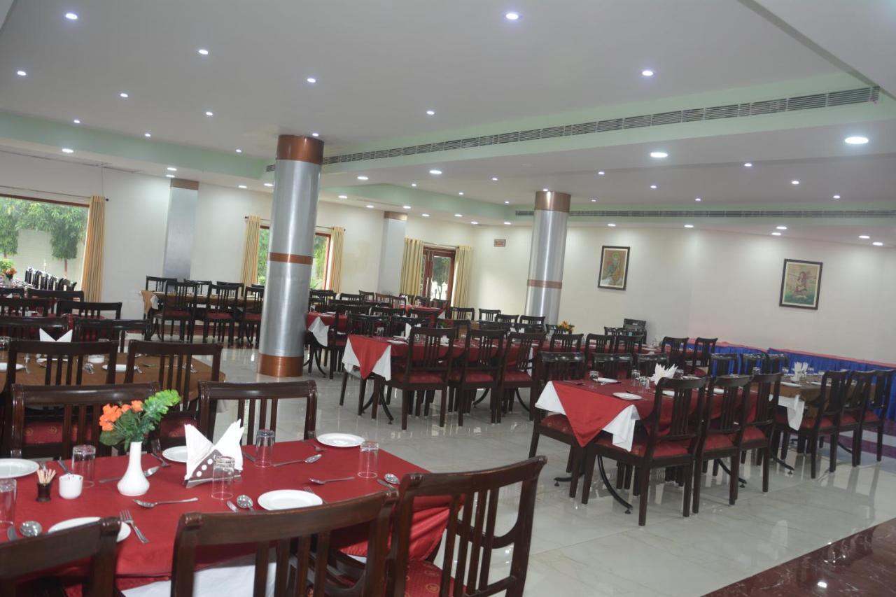 The Royal Residency Bodh Gaya Exterior foto