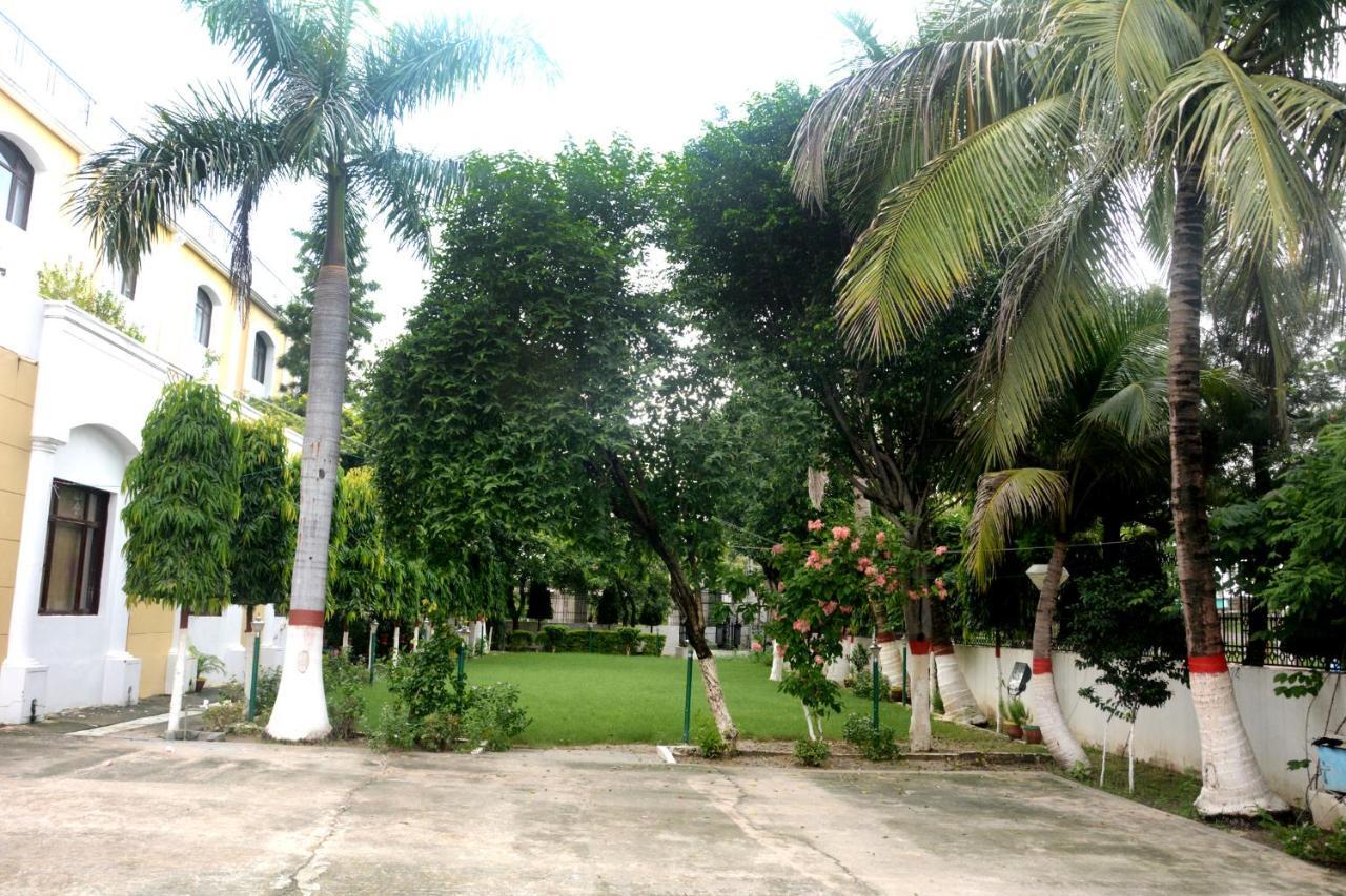 The Royal Residency Bodh Gaya Exterior foto