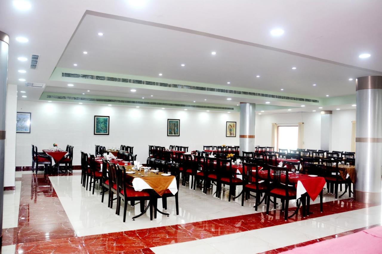 The Royal Residency Bodh Gaya Exterior foto